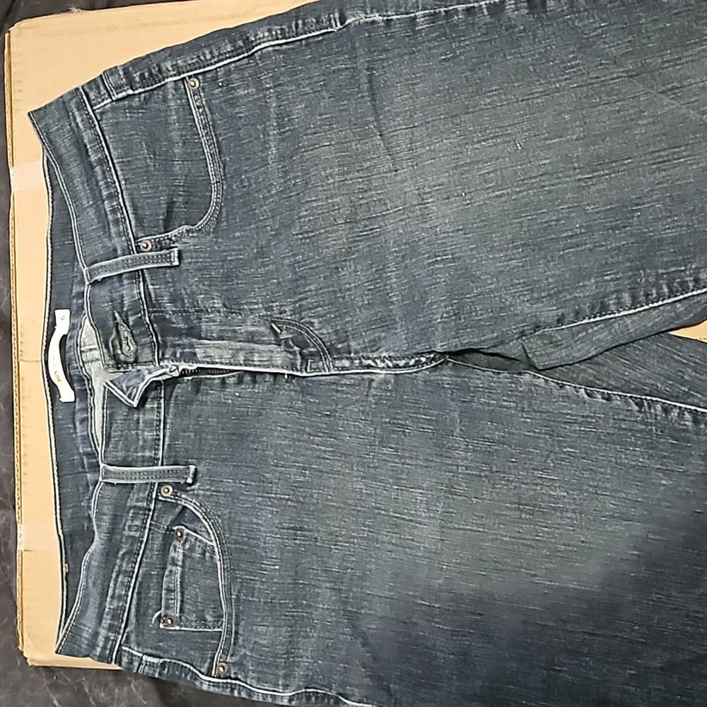 Women's Levi 505 straight leg jeans, size 6